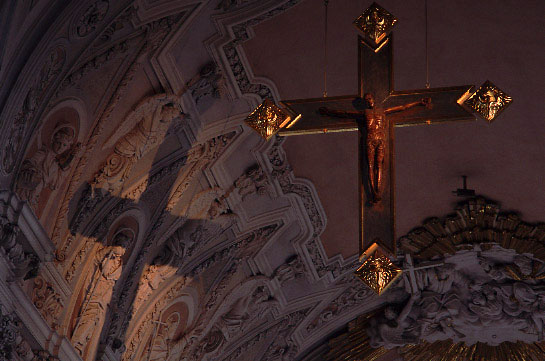 Crucifix - Wurzburg, Germany - photograph by Christian Deichert