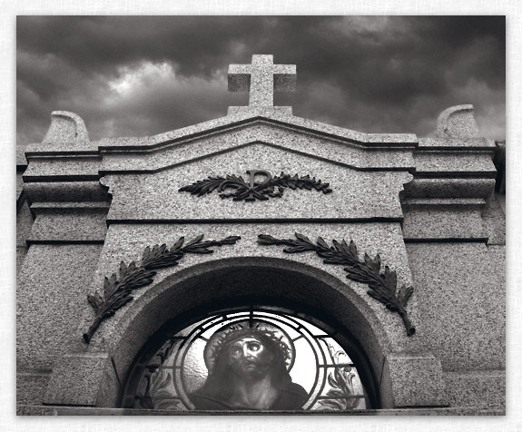 La Recoleta Cemetery photo 6A by Elliot Wright.