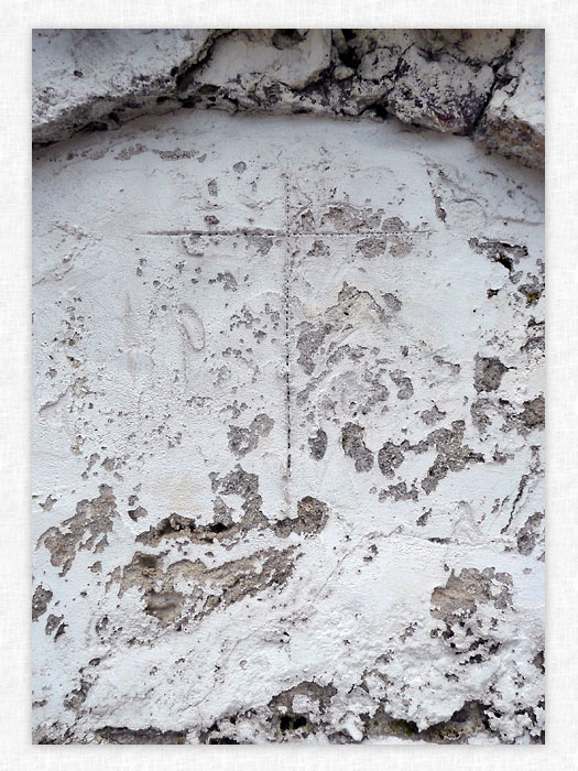 St. Louis Cemetery Cross photo by Eric Shindelbower